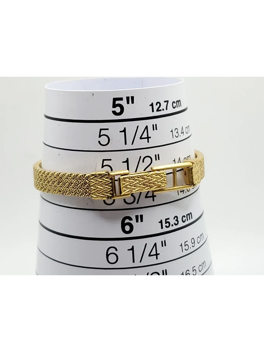 Montique Quartz Womens Watch New Battery Gold Tone Swiss Made 15mm